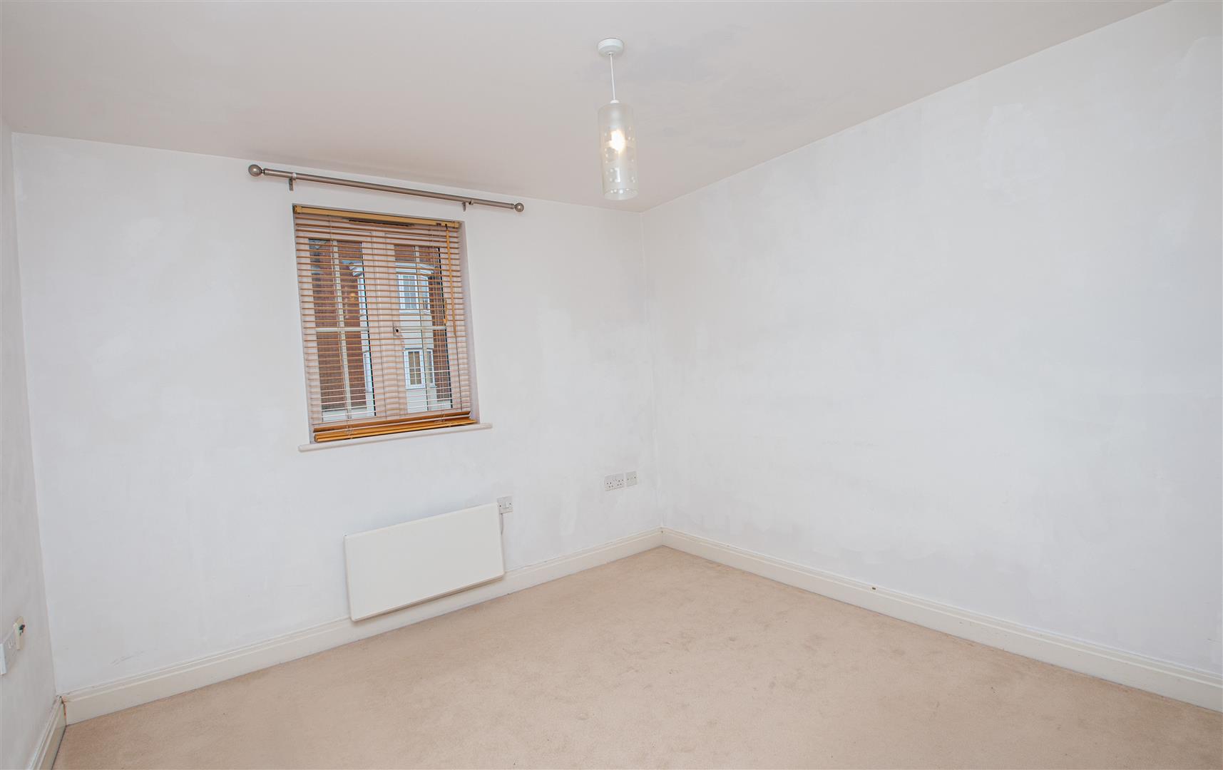 Harlow Crescent, Oxley Park, Milton Keynes